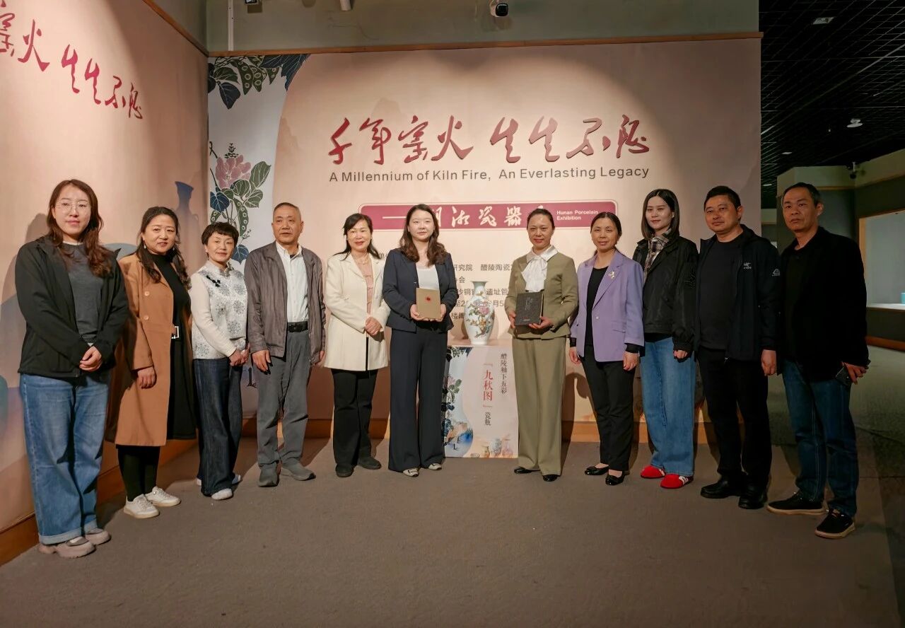 01cfd8f92ae191b5c2fe3d051082eca4.jpg
